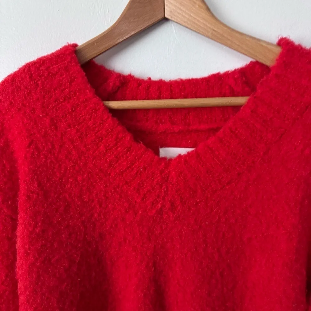 aerie red fuzzy v neck medium weight oversized sweater Size XS